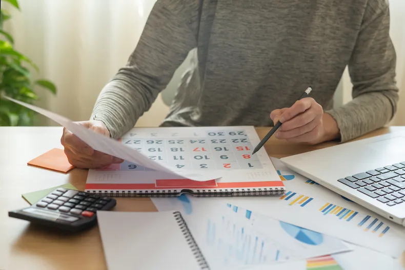 Queue tracking and scheduling